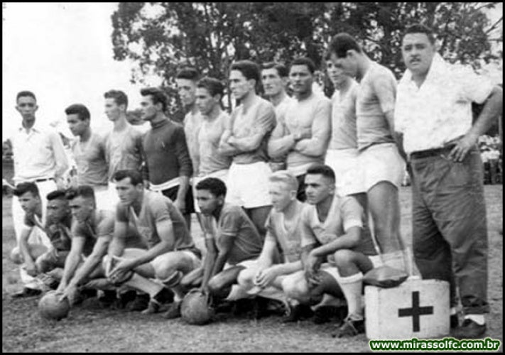 1925 — Fundação